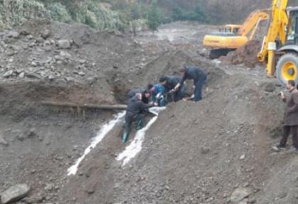 NATO petrol boru hattı delindi