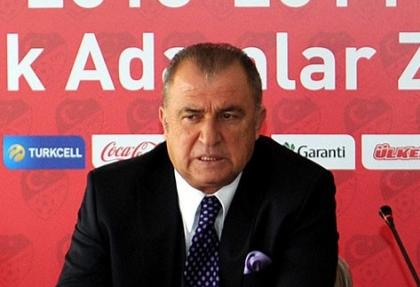 Terim teknik adamlarla toplantıda