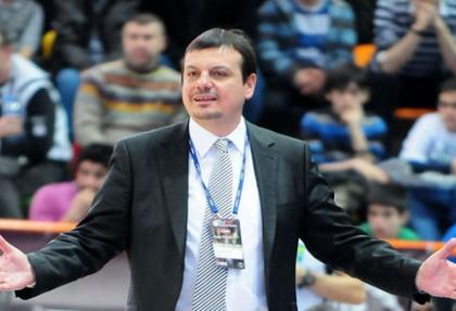 Ergin Ataman 'Kendi paramızla figüran rolünü üstleniriz'