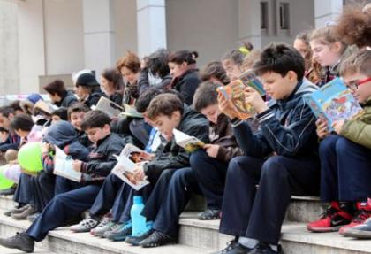 Kitap okuma etkinliği